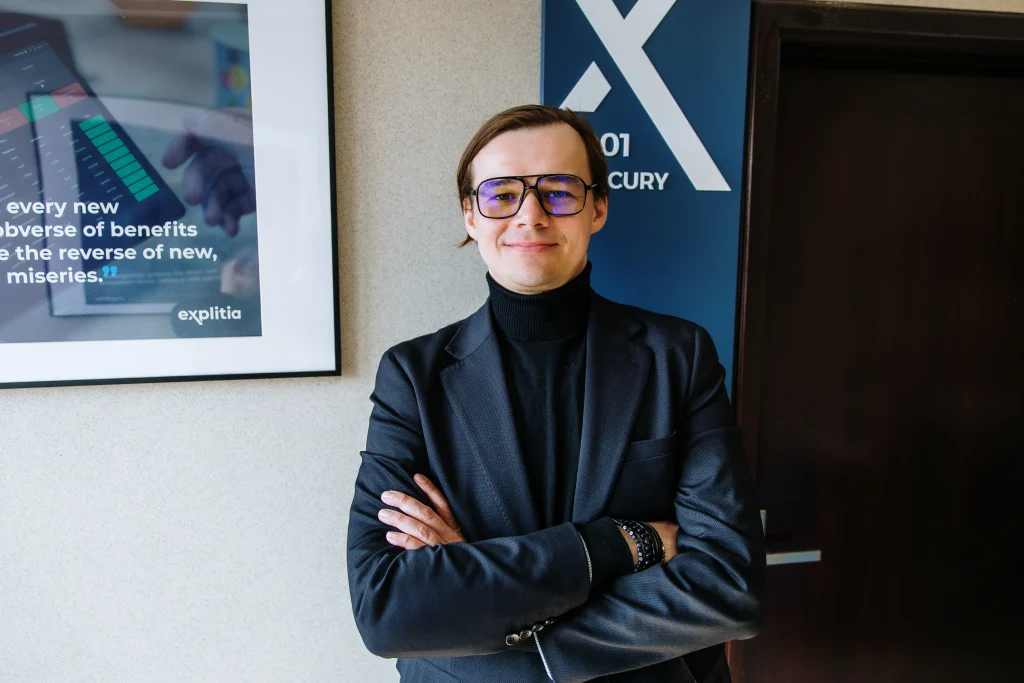 Adrian Stelmach – zaufany partner biznesowy, którego rekomendacje wynikają z konkretnych projektów i mierzalnych efektów w przemyśle.