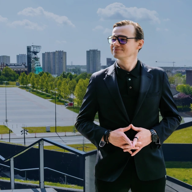 Adrian Stelmach – Technologie IT w cyfryzacji przemysłu
