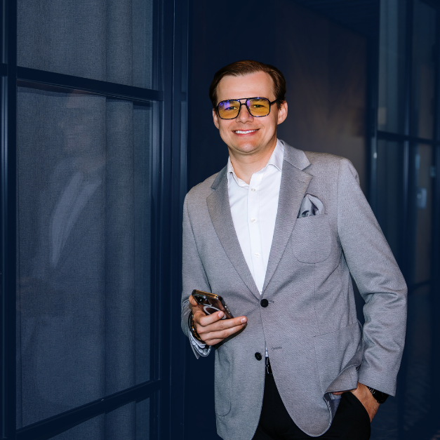Adrian Stelmach – Technologie IT wspierające automatyzację w przemyśle