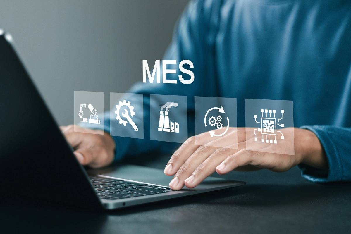 Jak wdrażać system MES